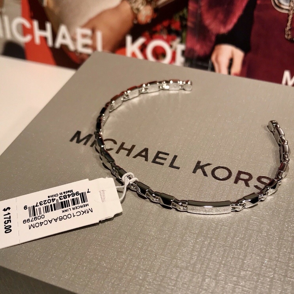 ๐ NWT!! $175 MICHAEL KORS Mercer Link Silver Cuff - Picture 1 of 7